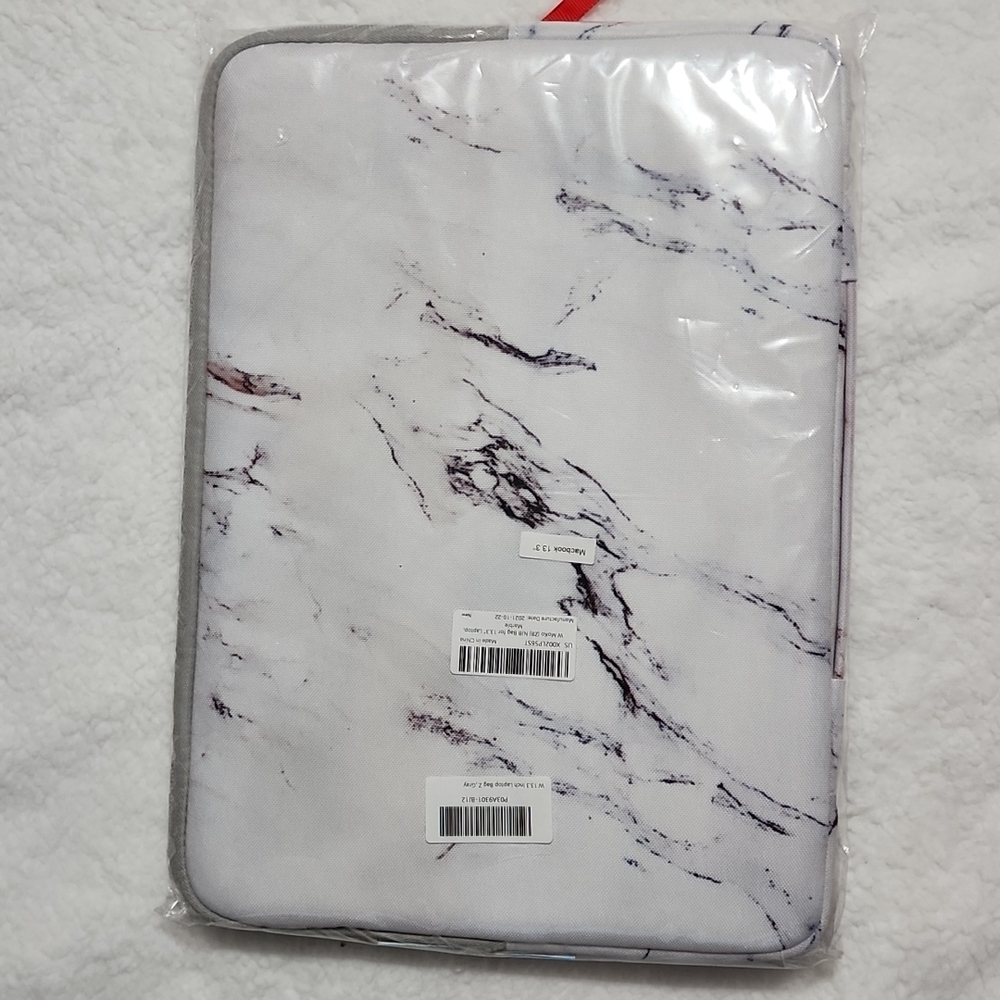 MacBook marble laptop carrying case